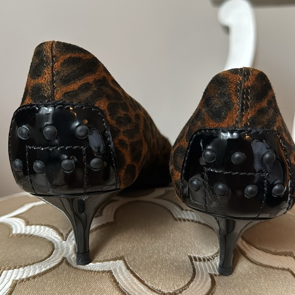 Tod’s Leopard Kitten Heels Pumps in Suede and Patent Leather - 39 - Picture 6 of 11